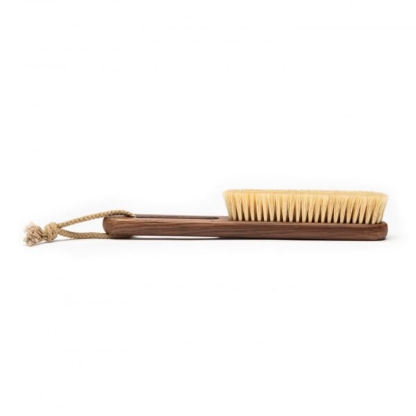 clothing_brush_steamery_babeth_annecy_magasin-general